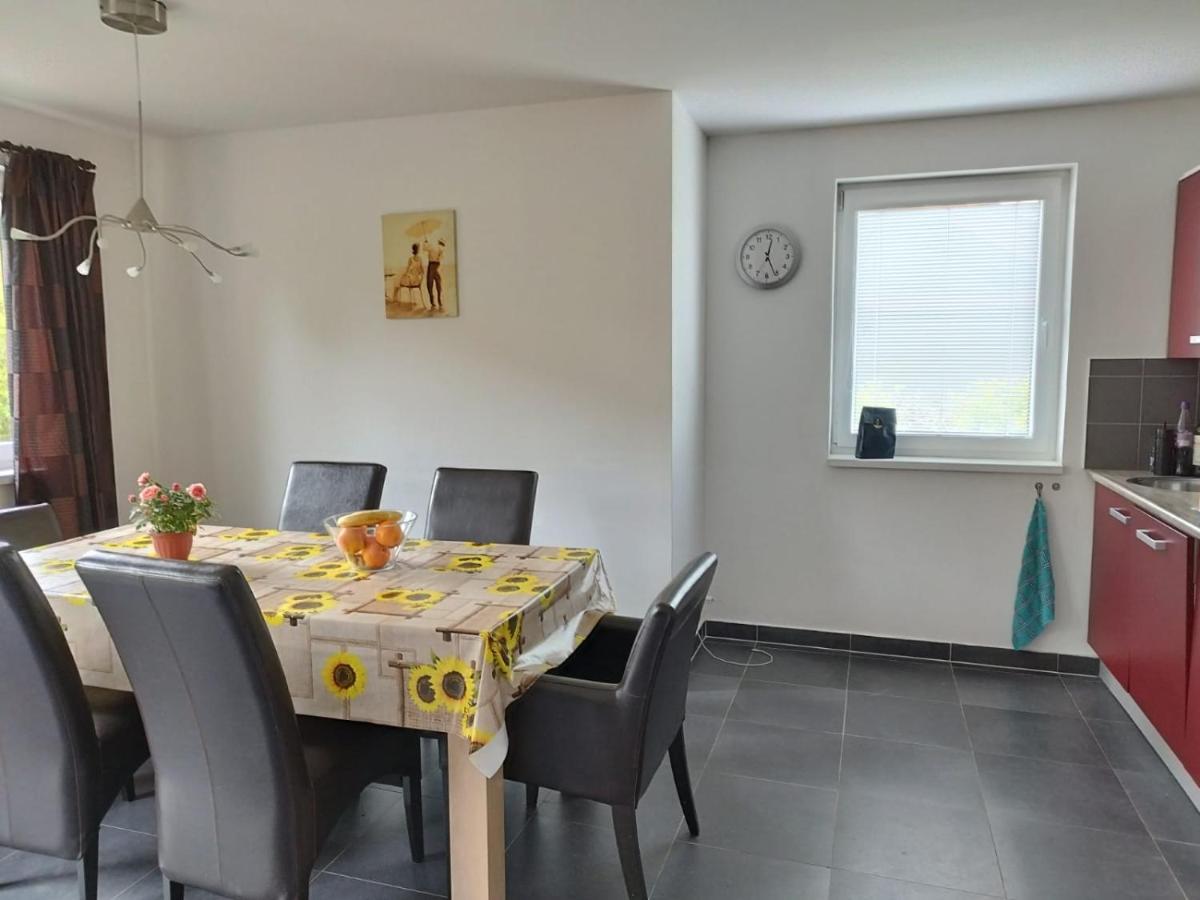 Villapark Lipno Dreams - Pet Friendly Lipno nad Vltavou Exterior photo